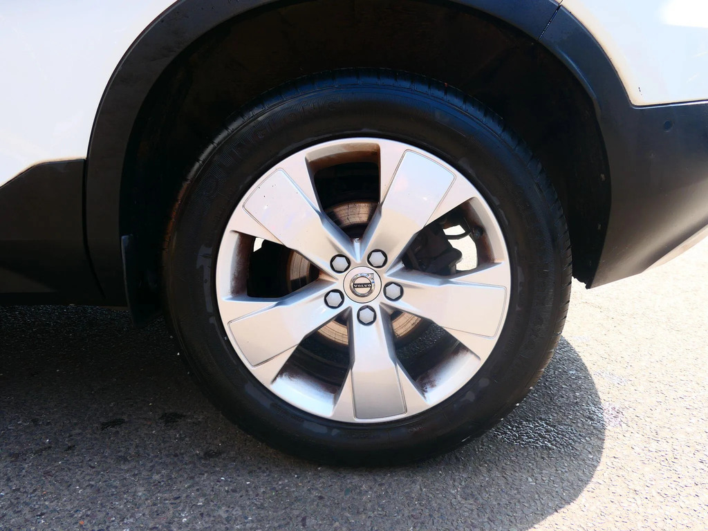 Volvo XC40 Black #16