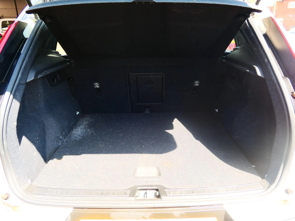 Volvo XC40 Black #24