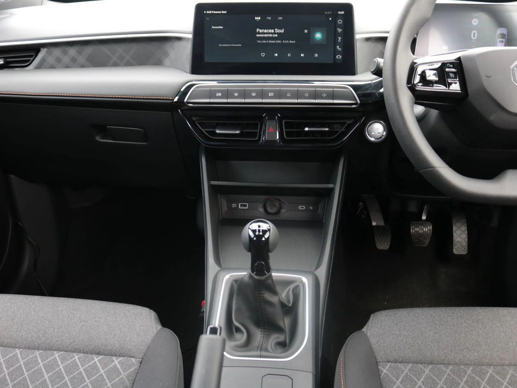 MG MG3 1.5 Se White #22