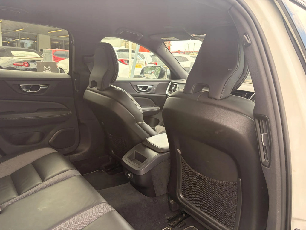 Volvo V60 D3 Momentum Plus Blue #14