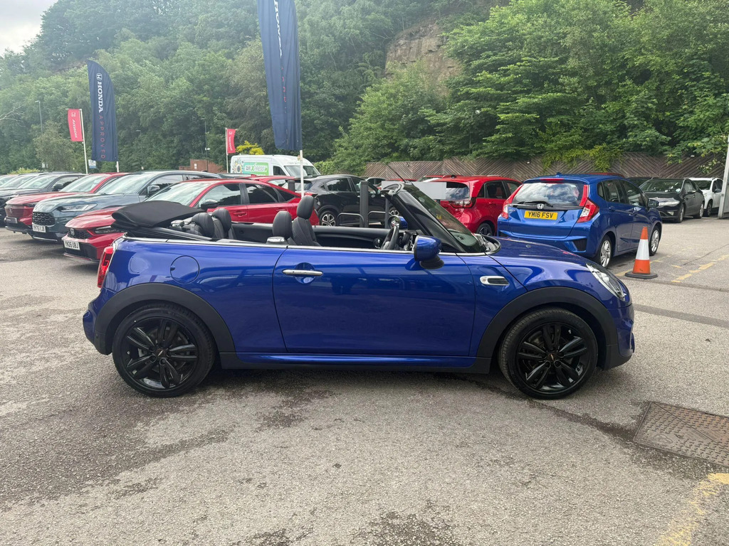 Mini Convertible Cooper S Exclusive Black #10