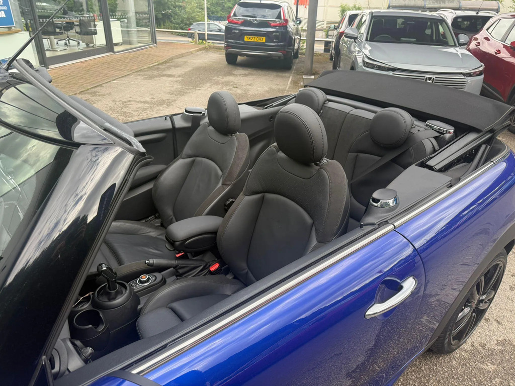 Mini Convertible Cooper S Exclusive Black #26