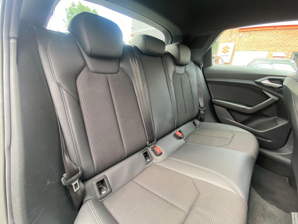 Audi A1 25 Tfsi Technik Black #12