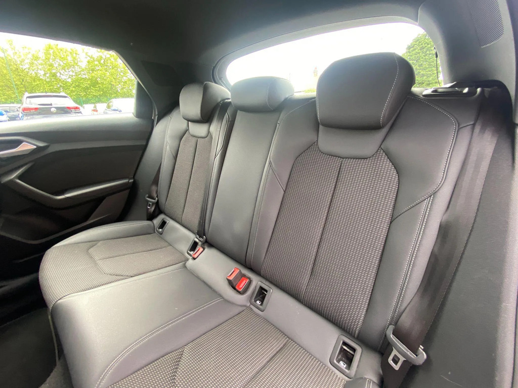 Audi A1 25 Tfsi Technik Black #13