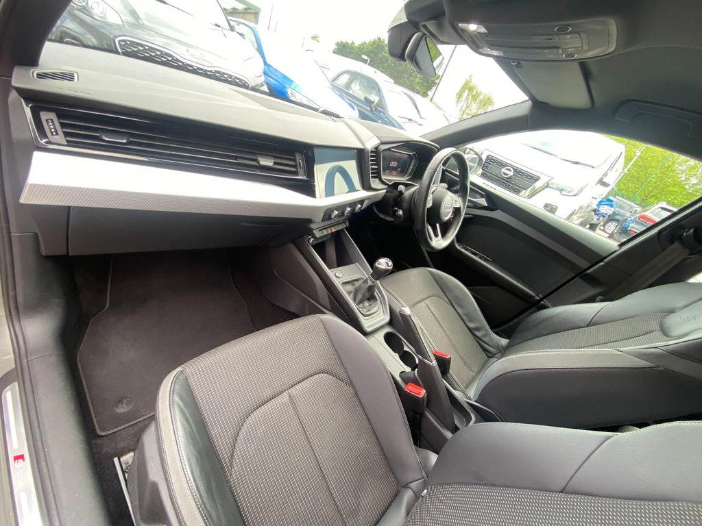 Audi A1 25 Tfsi Technik Black #10