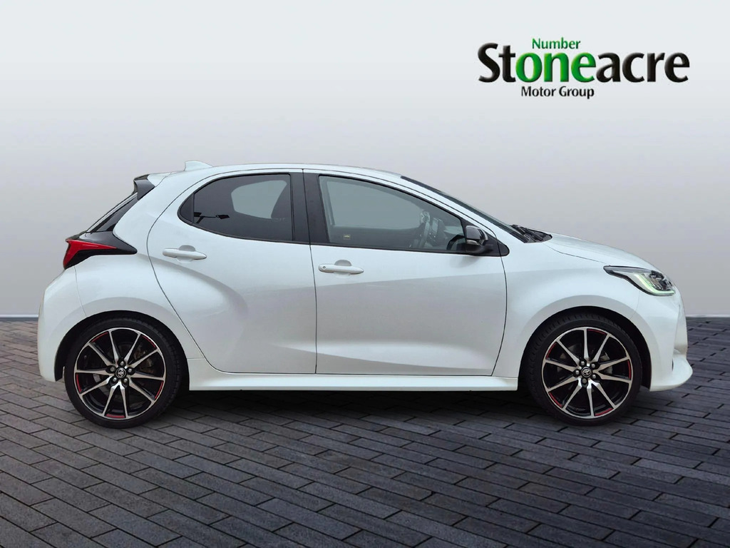 Toyota Yaris 1.5 Hybrid Gr Sport Cvt  #2