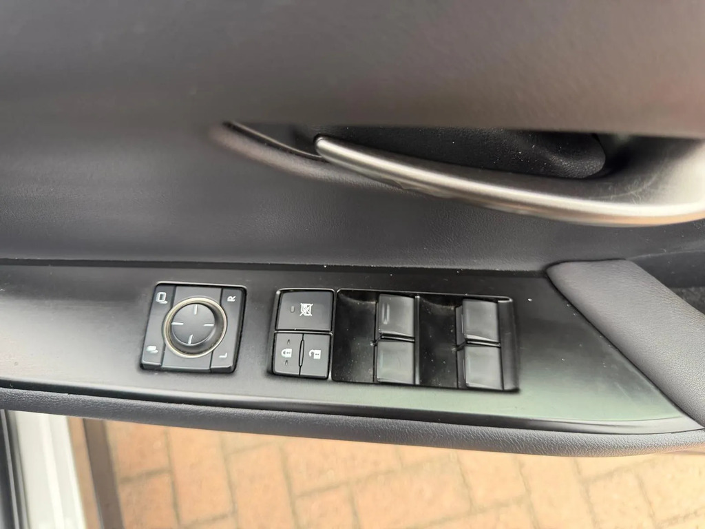 Lexus UX 300E Grey #8