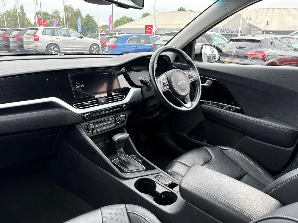 Kia Niro 4 Black #11
