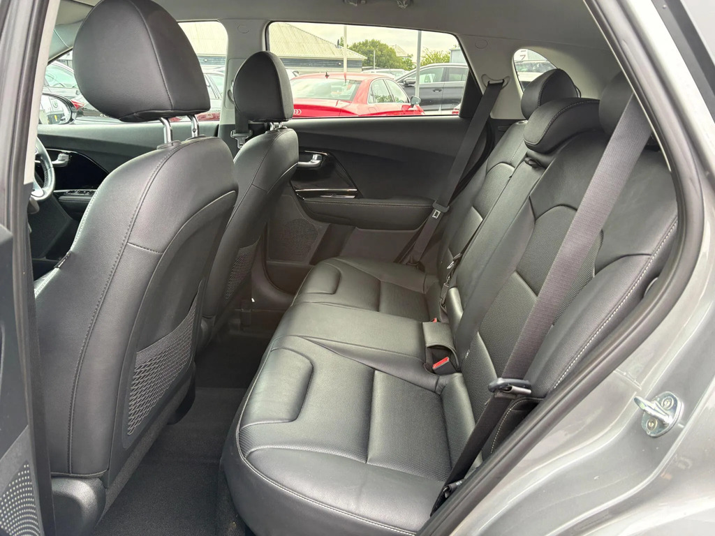 Kia Niro 4 Black #14