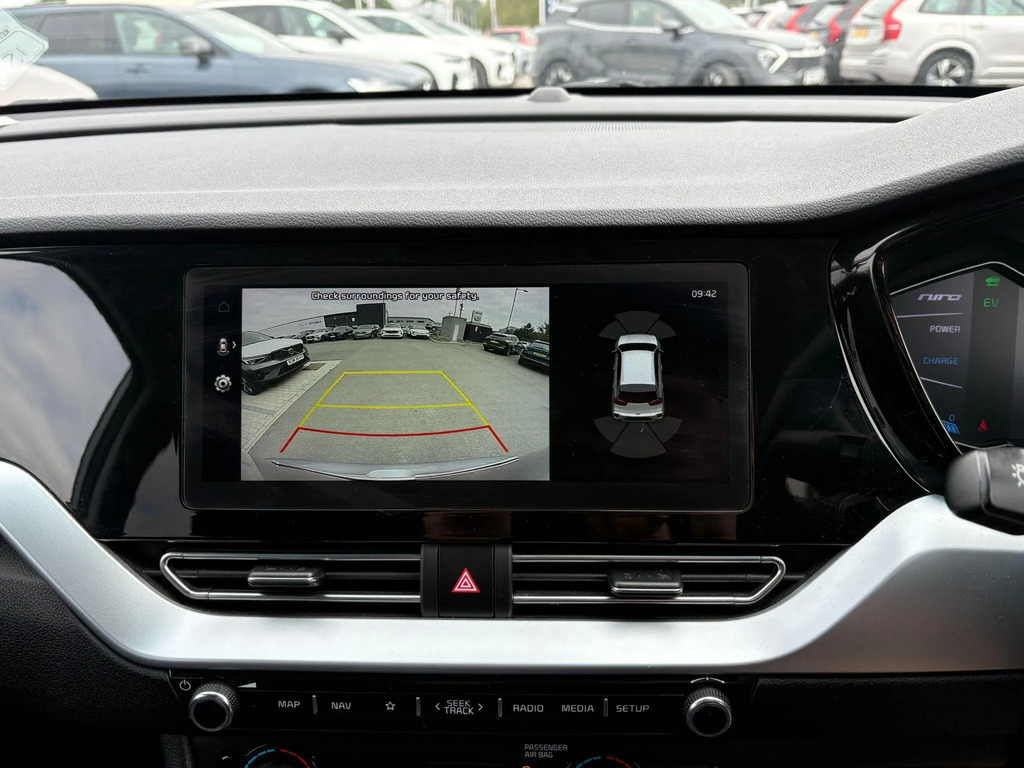 Kia Niro 4 Black #24