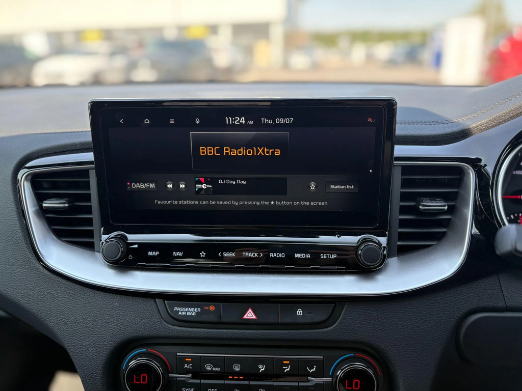 Kia Xceed 2 Red #22