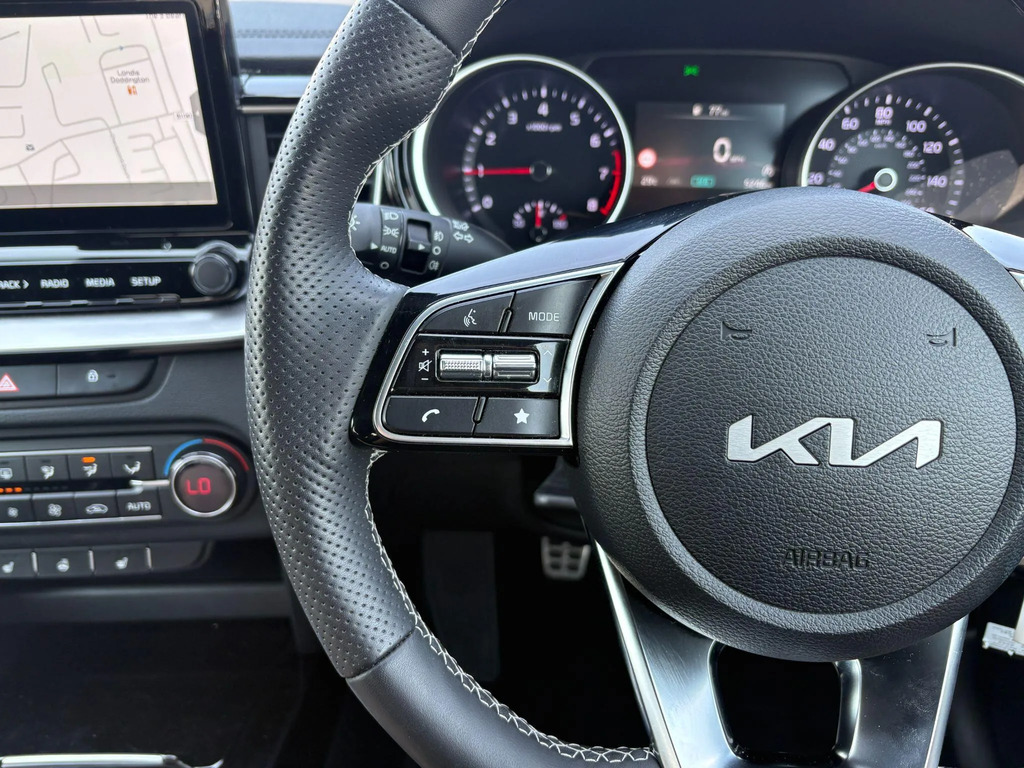 Kia Xceed 2 Red #28