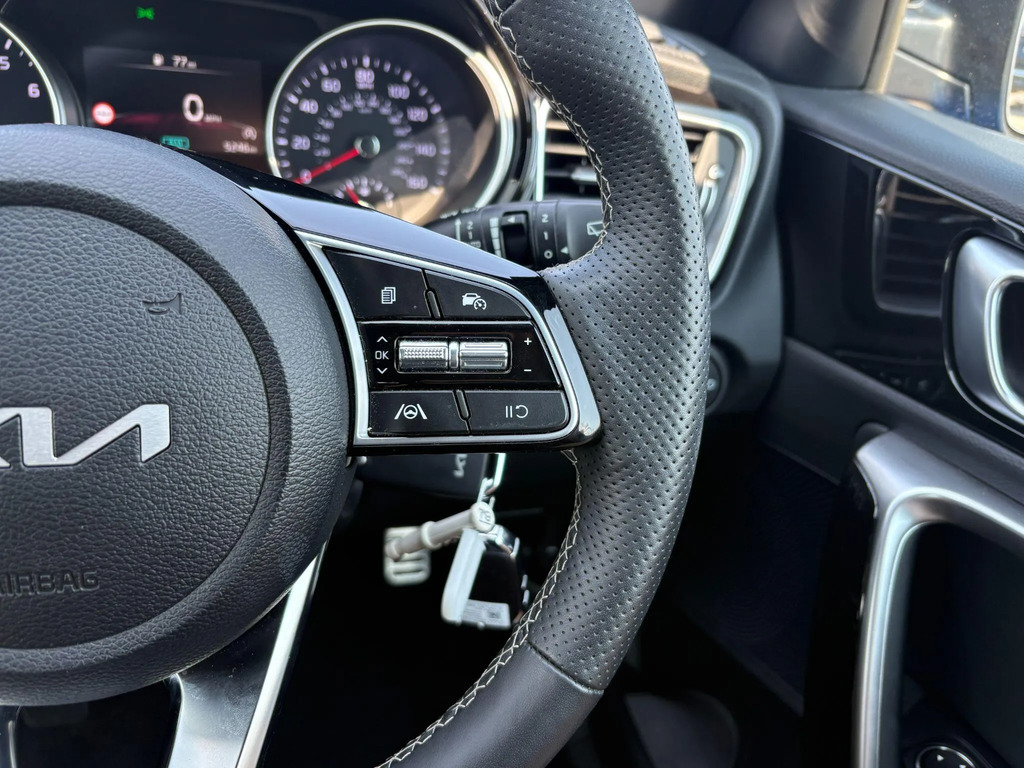 Kia Xceed 2 Red #27