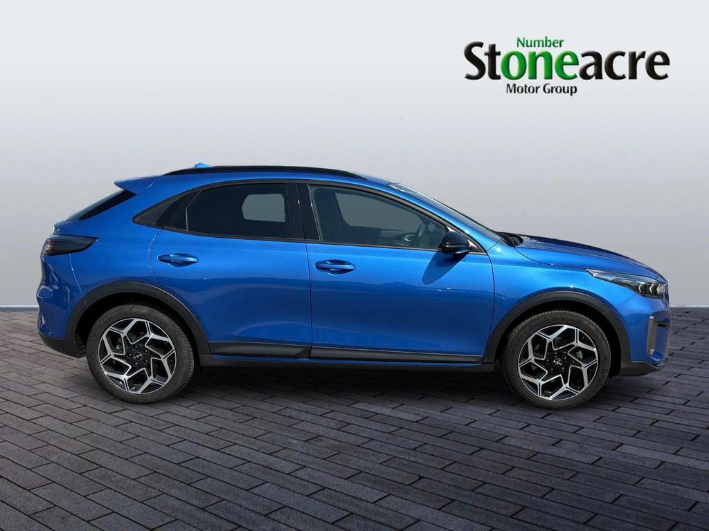 Kia Xceed 2 Red #7