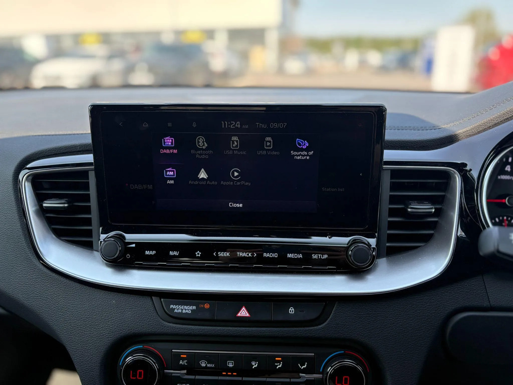 Kia Xceed 2 Red #23