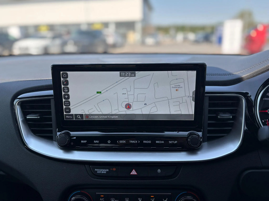 Kia Xceed 2 Red #20