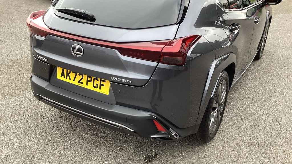 Lexus UX Hatchback Black #37