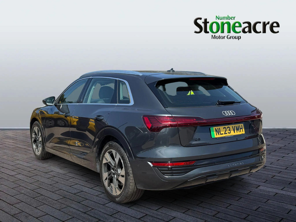 Audi Q8 e tron 50 Sport Quattro 95Kwh 11Kw Charger #4