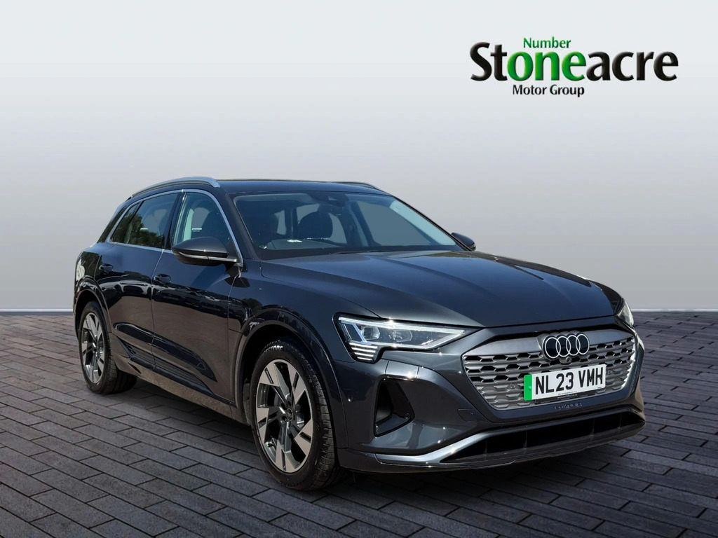 Audi Q8 e tron 50 Sport Quattro 95Kwh 11Kw Charger