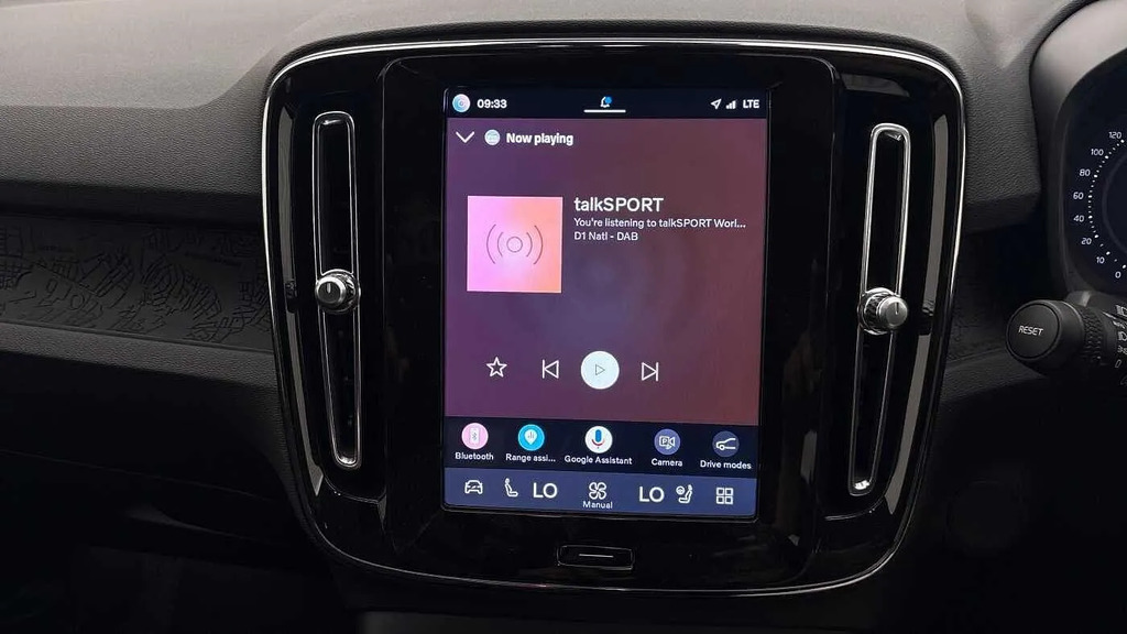 Volvo XC40 Plus Grey #32