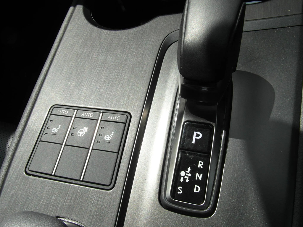 Lexus UX Premium Plus  #18