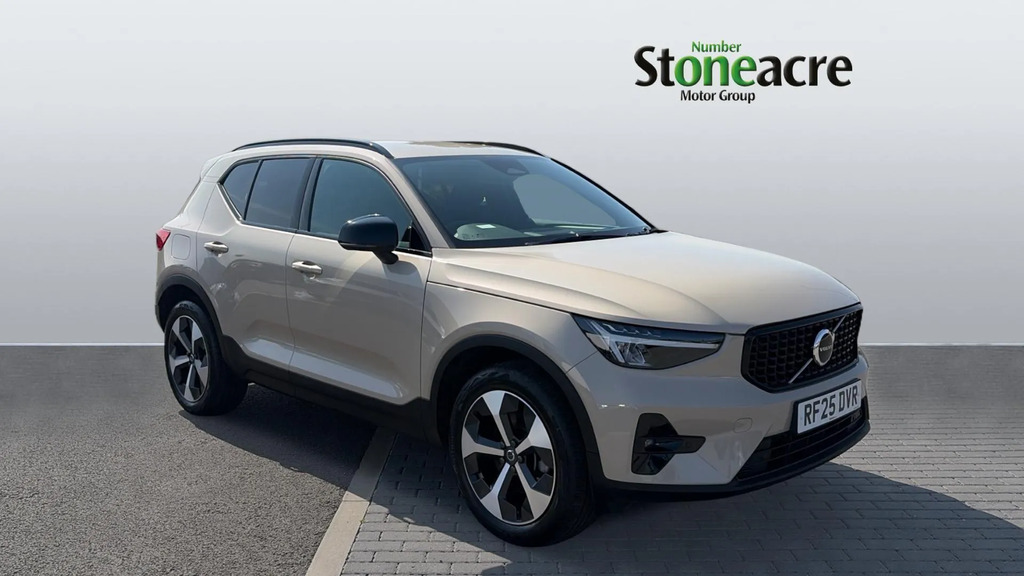 Volvo XC40 2.0 B4p Plus Dark