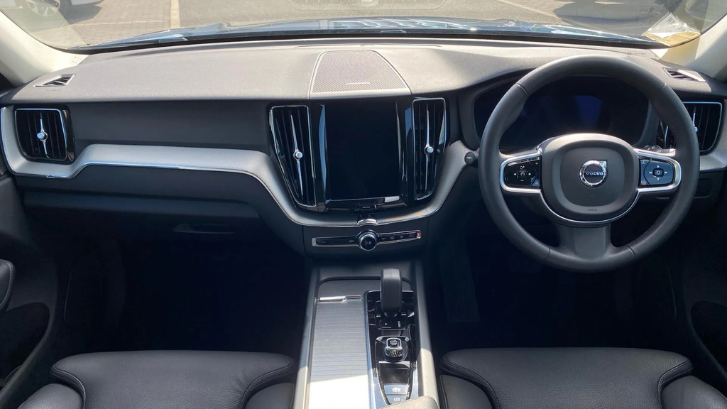 Volvo XC60 Plus Grey #10