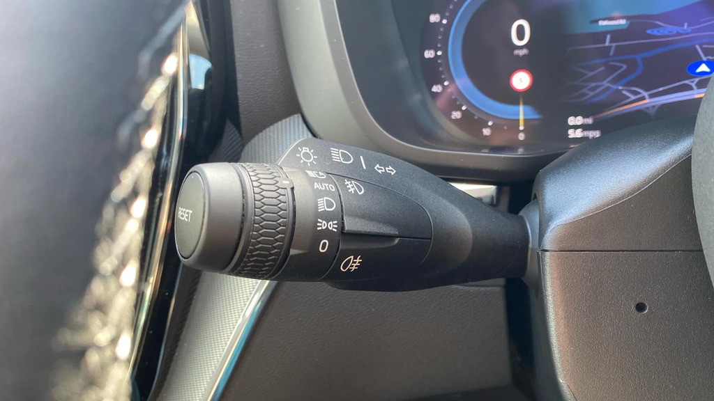Volvo XC60 Plus Grey #15