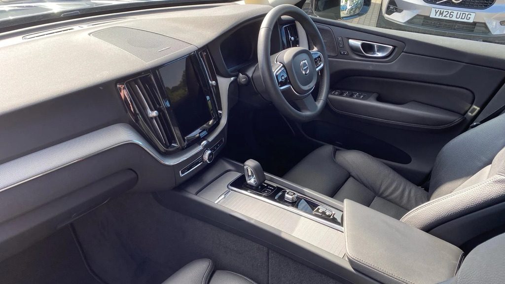Volvo XC60 Plus Grey #12