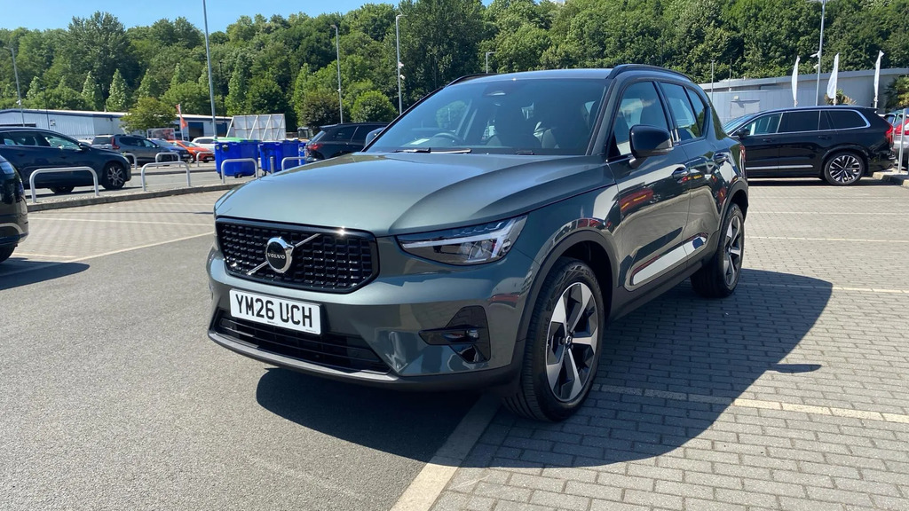 Volvo XC40 2.0 B3p Plus Dark #3