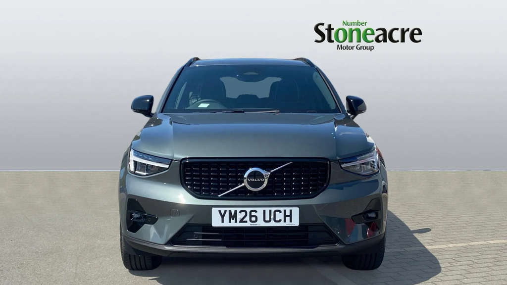 Volvo XC40 2.0 B3p Plus Dark #2