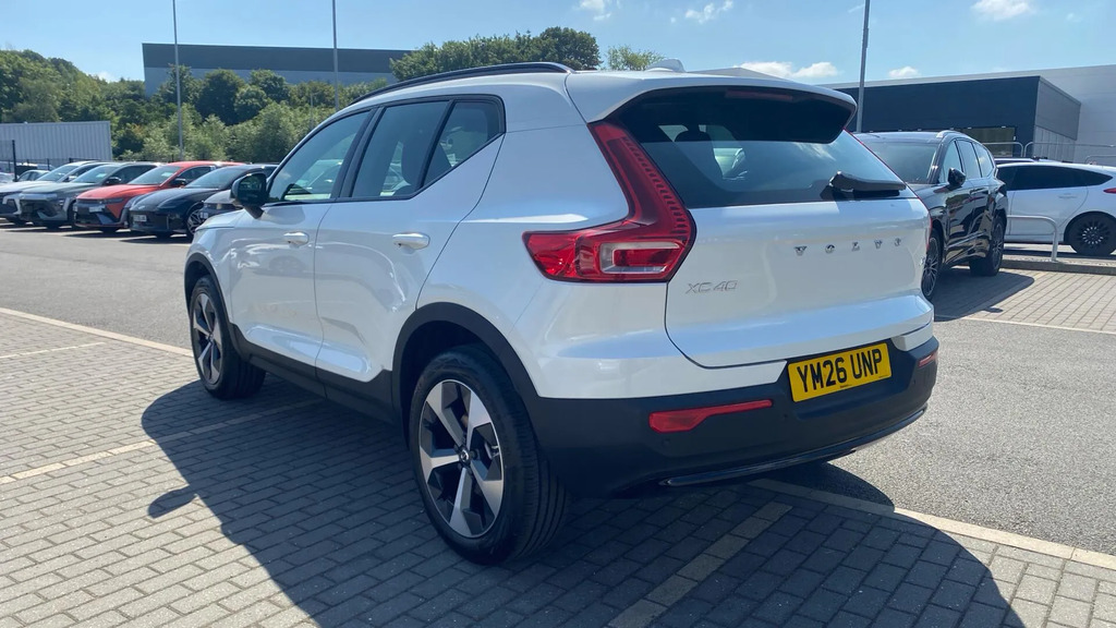 Volvo XC40 2.0 B3p Plus Dark #4