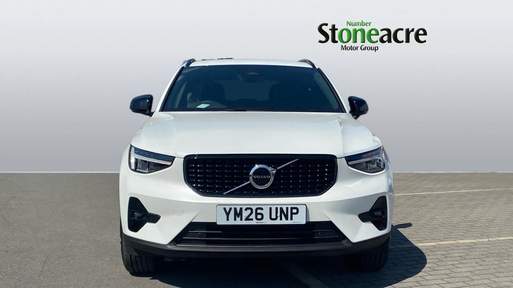 Volvo XC40 2.0 B3p Plus Dark #2