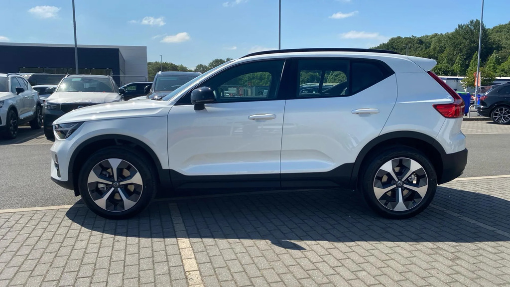 Volvo XC40 2.0 B3p Plus Dark #5