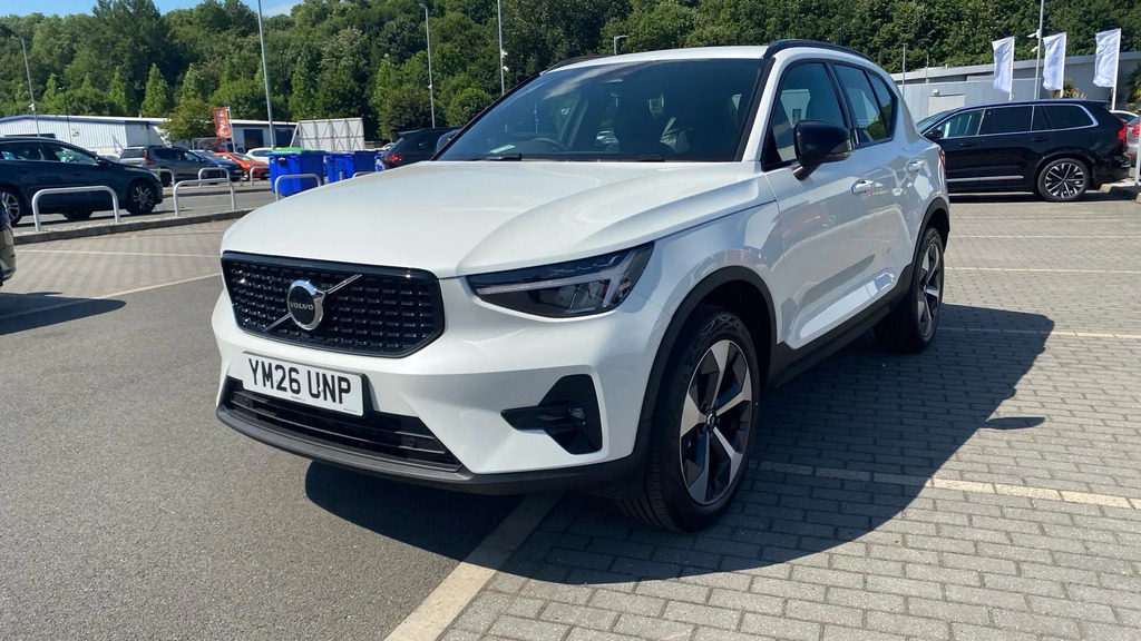 Volvo XC40 2.0 B3p Plus Dark #3