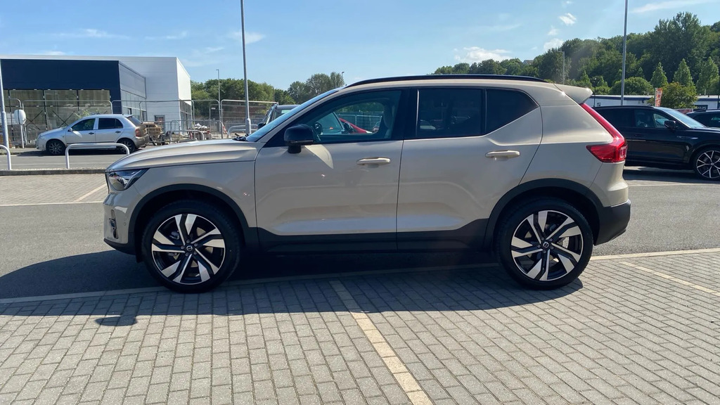 Volvo XC40 2.0 B3 Mhev Ultra Dark Dct Euro 6 Ss SO26ECJ #5
