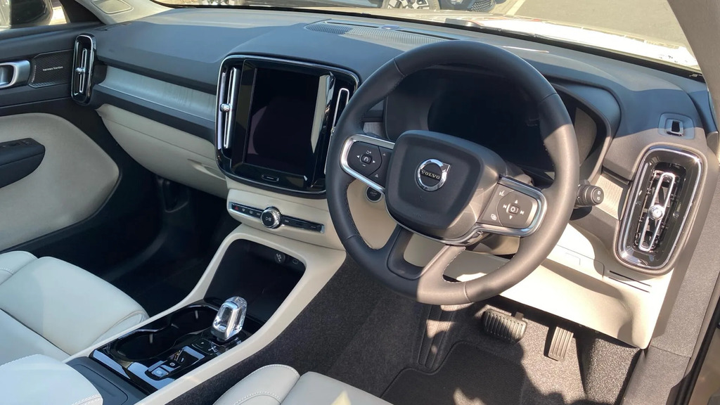 Volvo XC40 2.0 B3 Mhev Ultra Dark Dct Euro 6 Ss #4