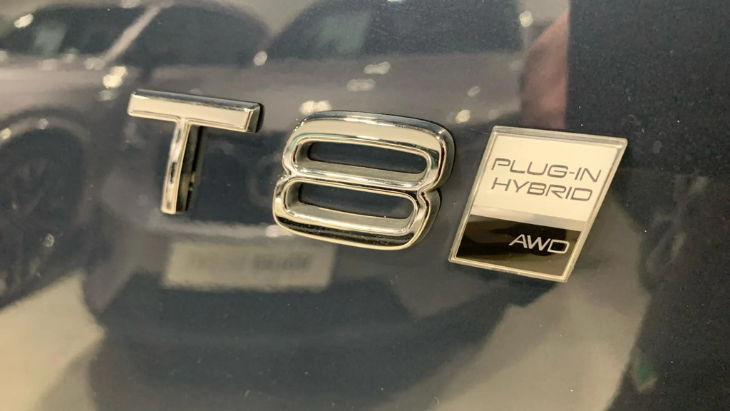 Volvo XC60 Plus Blue #36