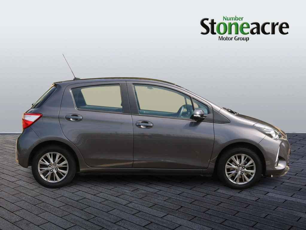 Toyota Yaris 1.5 Vvt-i Icon #2
