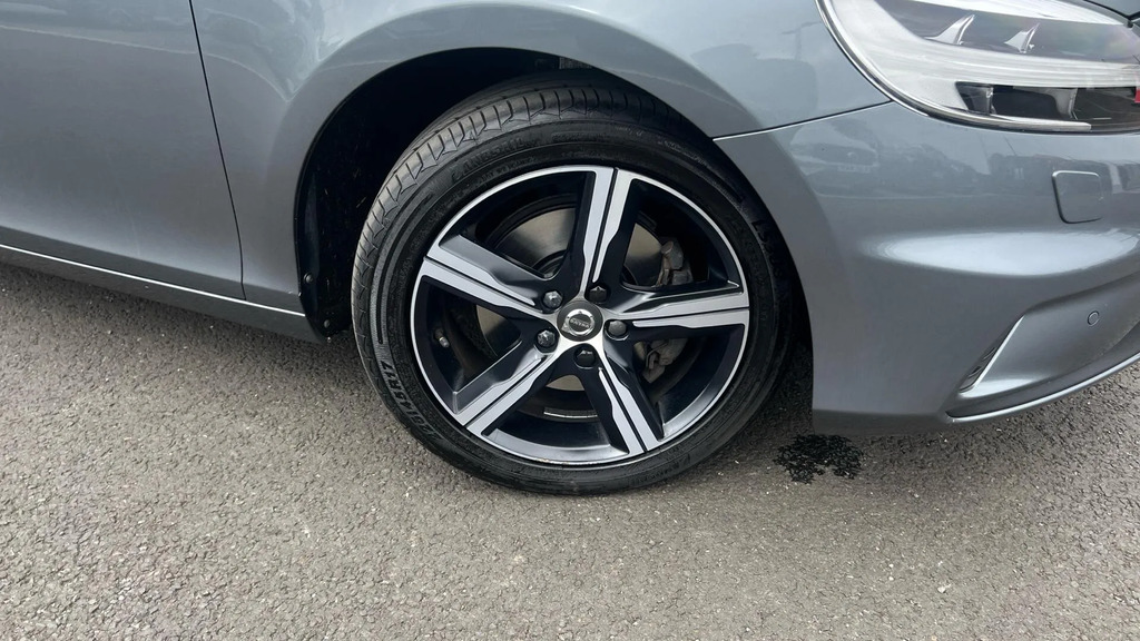 Volvo V40 T3 R-design Pro Grey #35