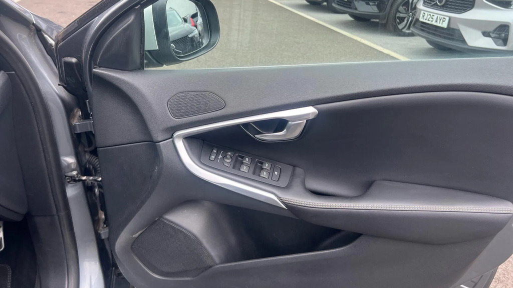 Volvo V40 T3 R-design Pro Grey #26