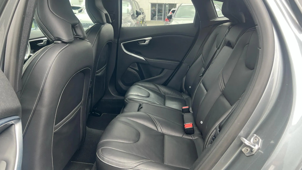 Volvo V40 T3 R-design Pro Grey #30