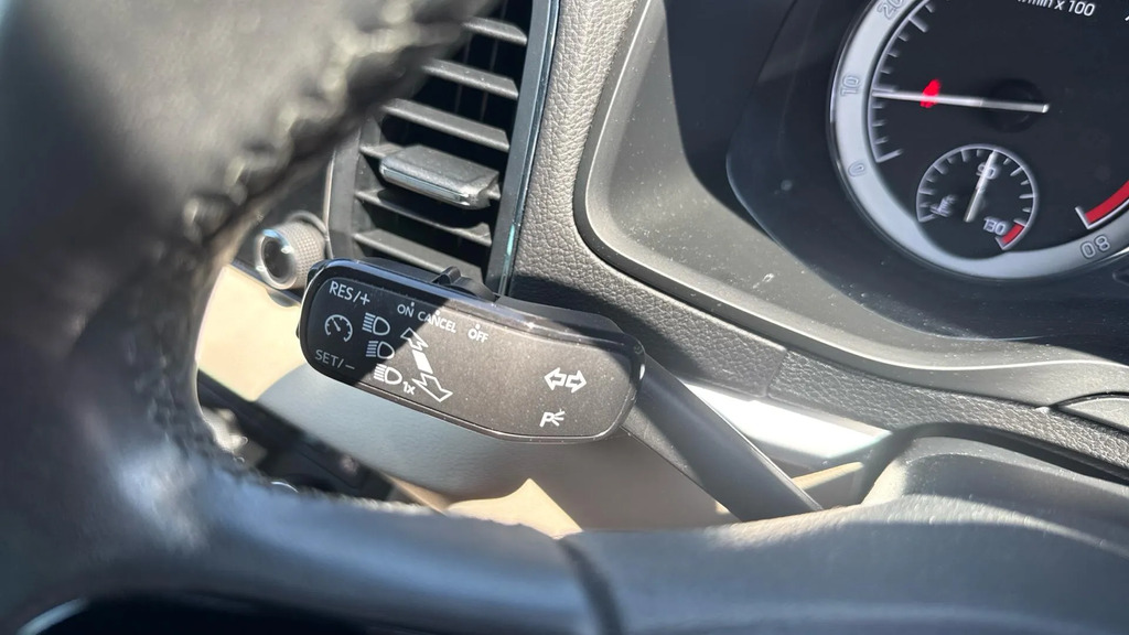 Skoda Karoq Se L Tsi Grey #18