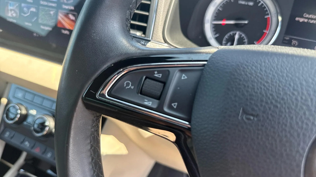 Skoda Karoq Se L Tsi Grey #16