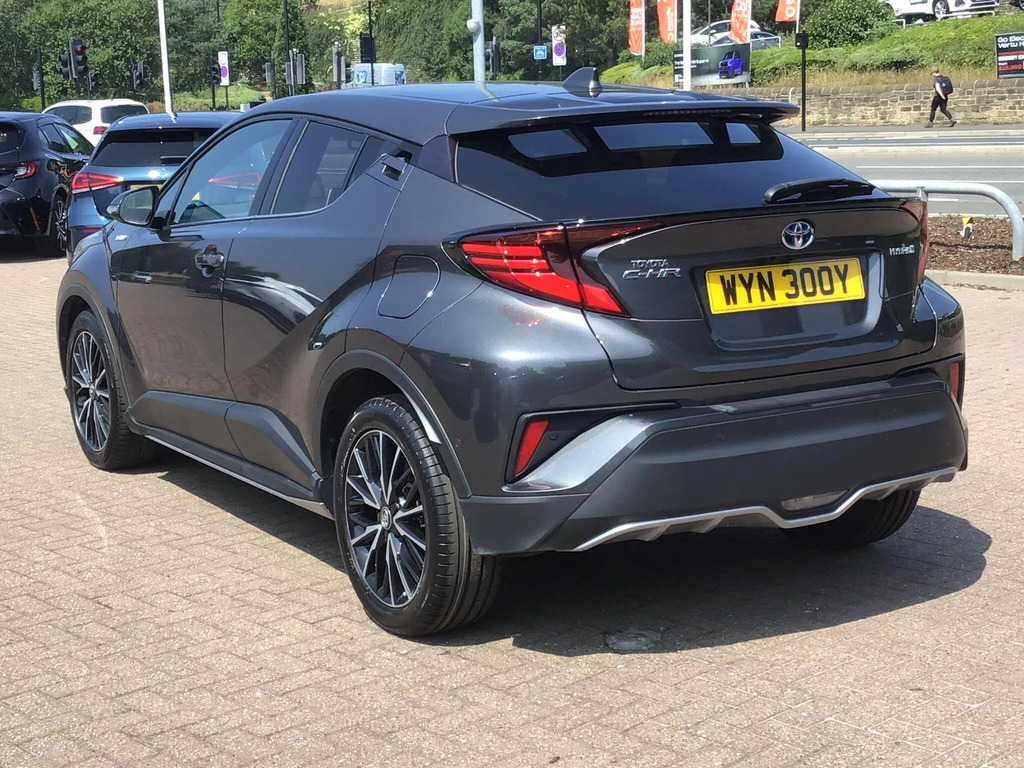 Toyota C-Hr 1.8 Hybrid Excel Cvt White #5