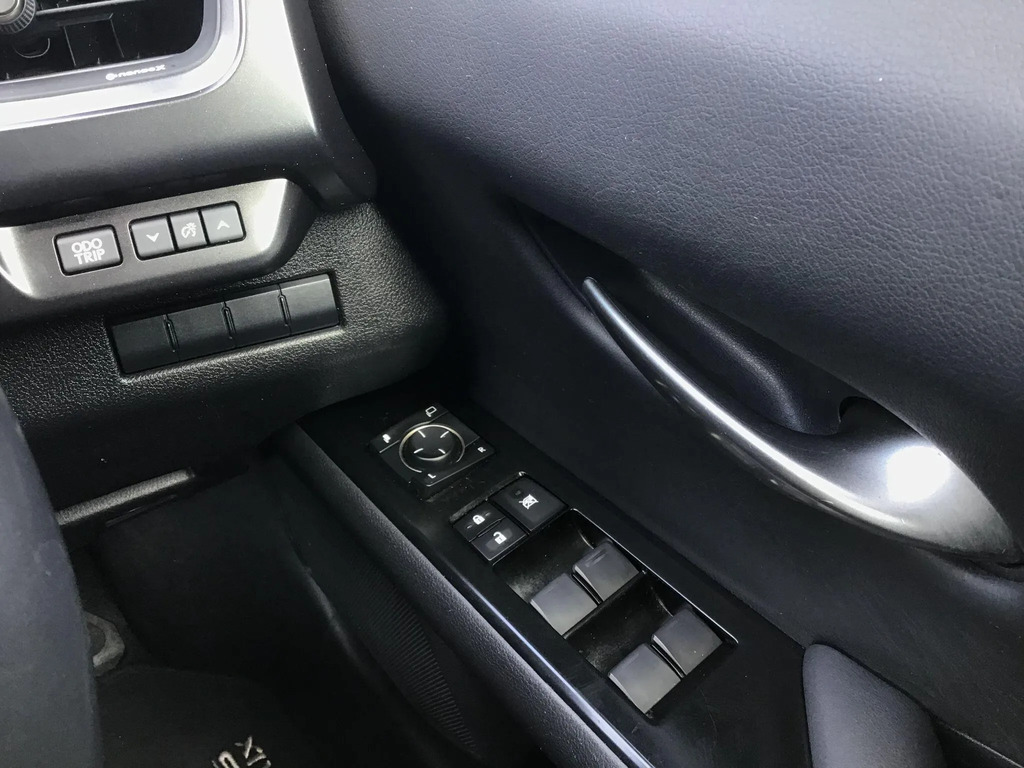 Lexus UX 54.3Kwh Auto 5dr Blue #21