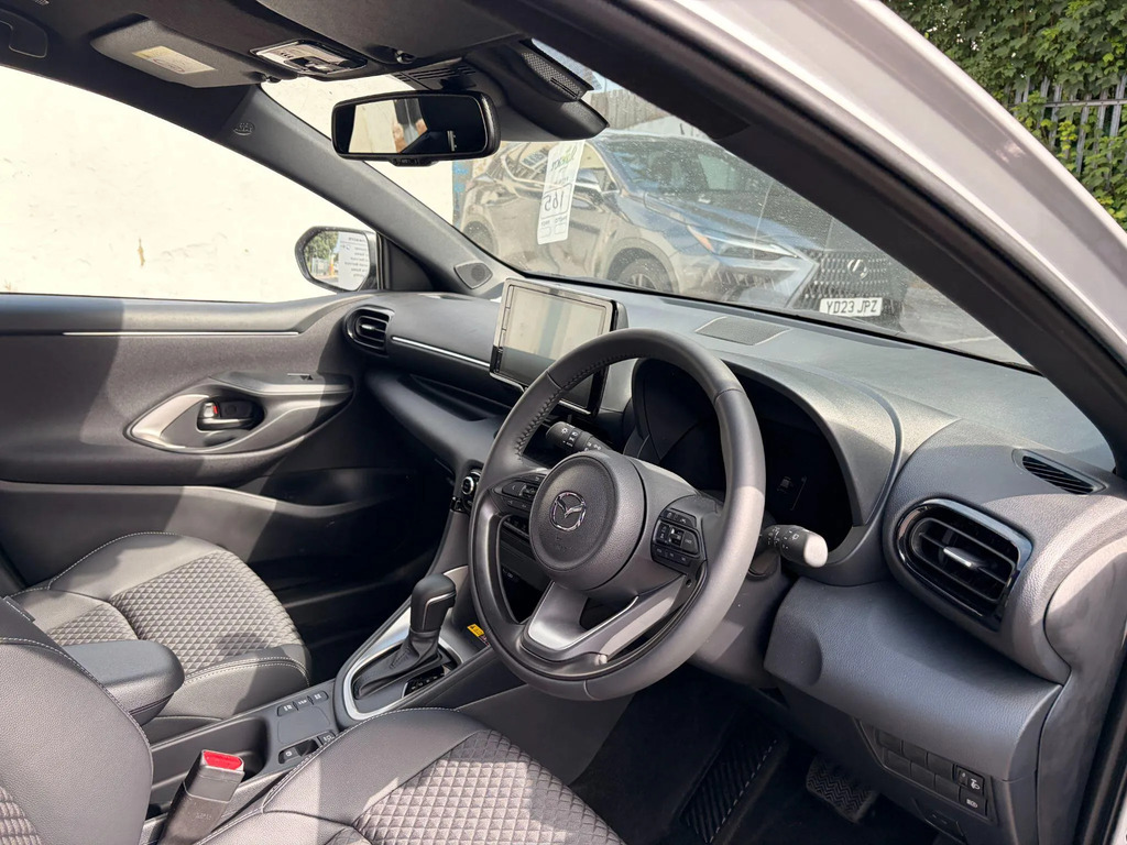 Mazda 2 1.5I Hybrid Centre Line Cvt Silver #9