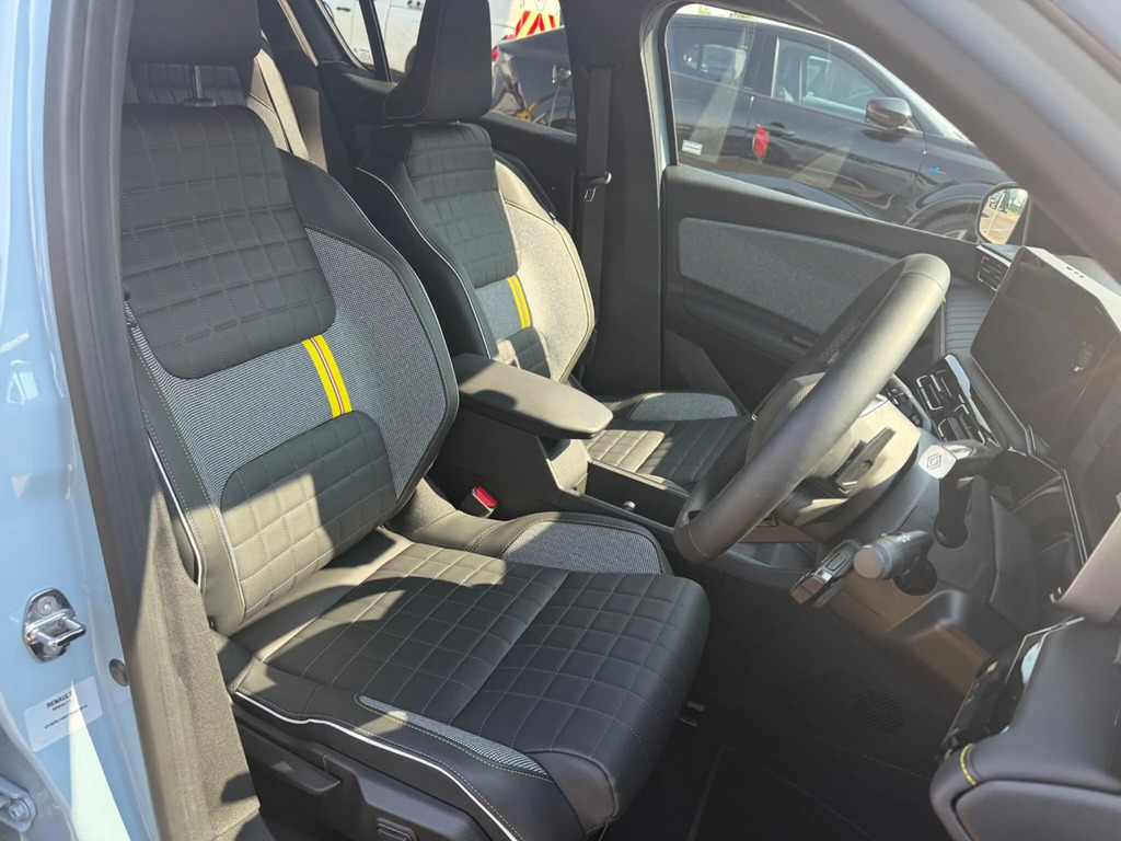 Renault 4 E-Tech Comfort Range 52Kwh Iconic #6