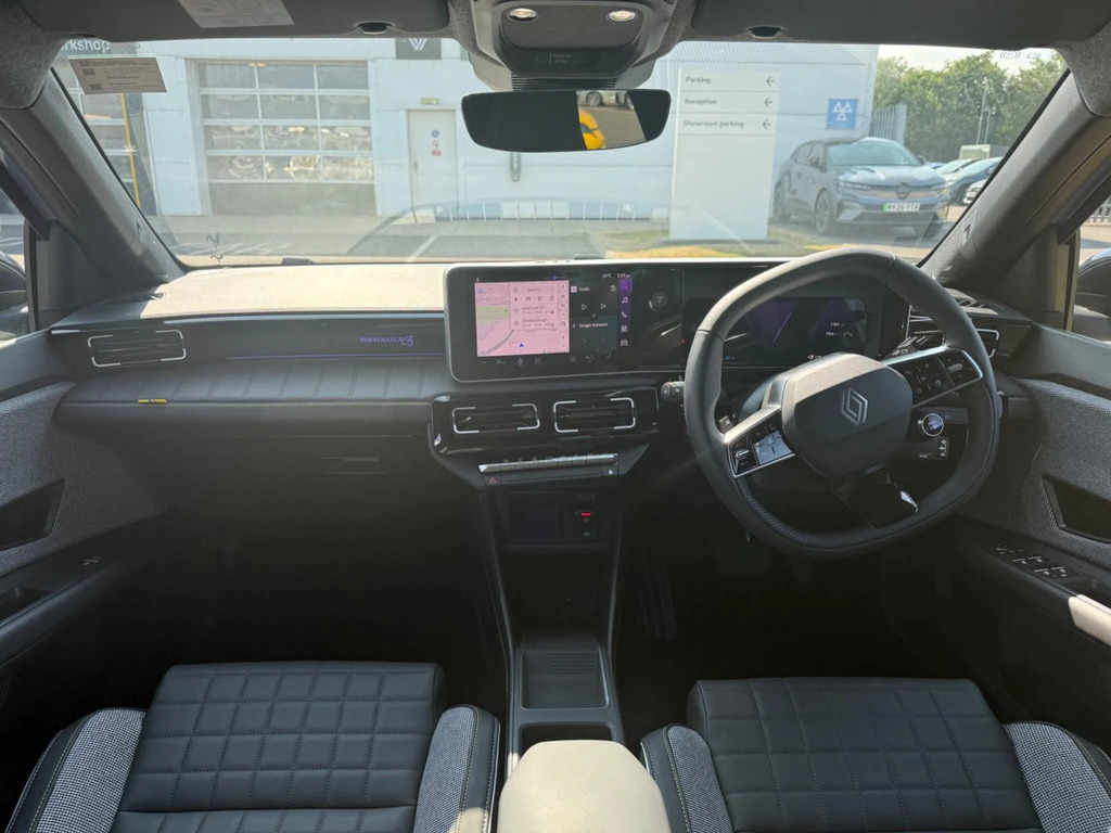 Renault 4 E-Tech Comfort Range 52Kwh Iconic #4