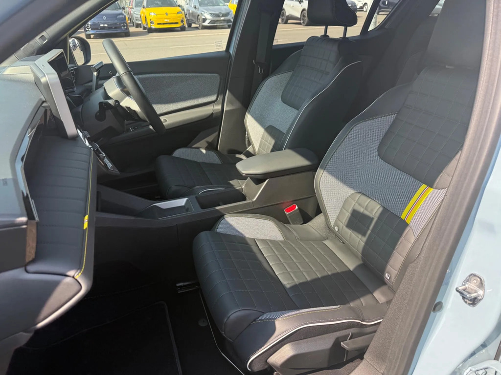 Renault 4 E-Tech Comfort Range 52Kwh Iconic #5